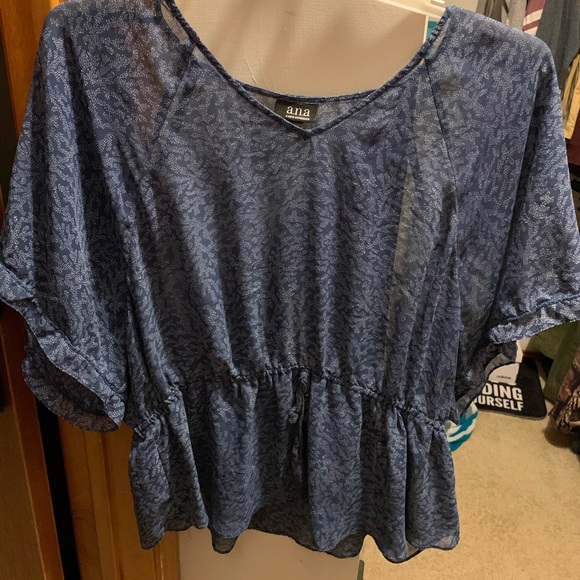 Sheer top. Comfy - Picture 1 of 4